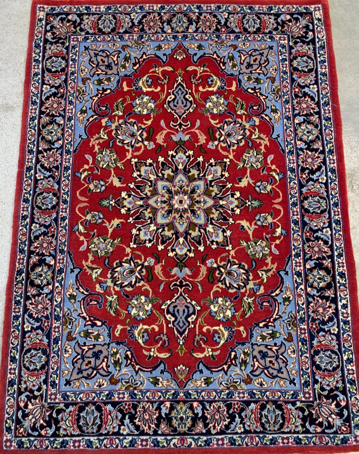 2'4"x3'3" Fine Hand-Knotted Wool & Silk Isfahane Mahi Rug