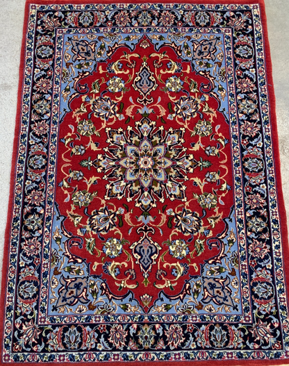 2'4"x3'3" Fine Hand-Knotted Wool & Silk Isfahane Mahi Rug