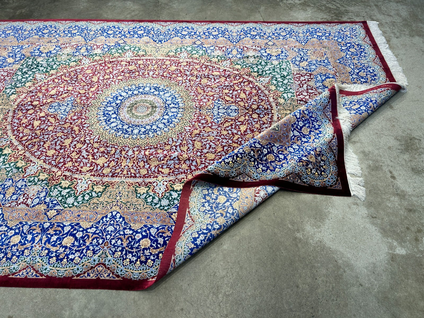 6'6"x10' Exquisite Extra-Fine Hand-Knotted 100% Silk Qume Carpet - Area Rug