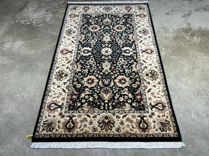 3'1"x5' Hand-Knotted 100% Wool Pile Lahovere Rug