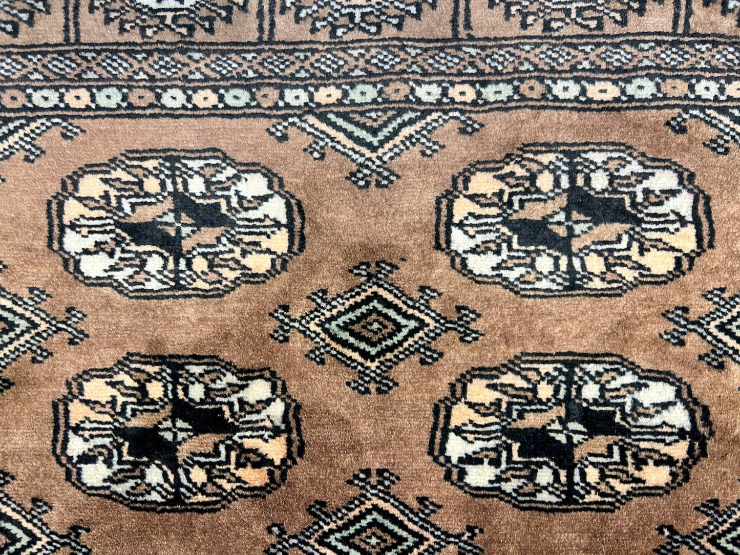 3'1"x5' Hand-Knotted 100% Wool Pile Bokhara Rug