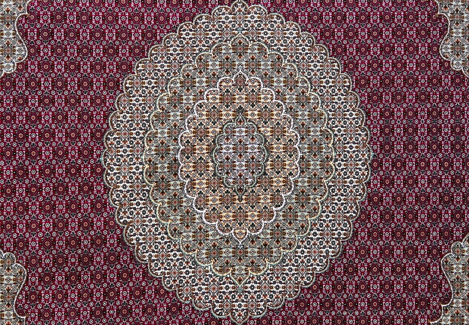 8'2"x11'6" Fine Hand-Knotted Wool & Silk Oriental Rug - Area Carpet