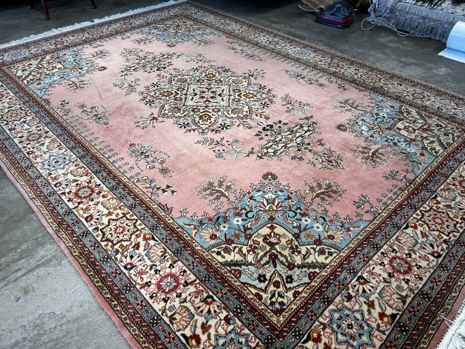 8'4" x 11'10'' Hand-Knotted 100% Wool Pile Romany Area Rug