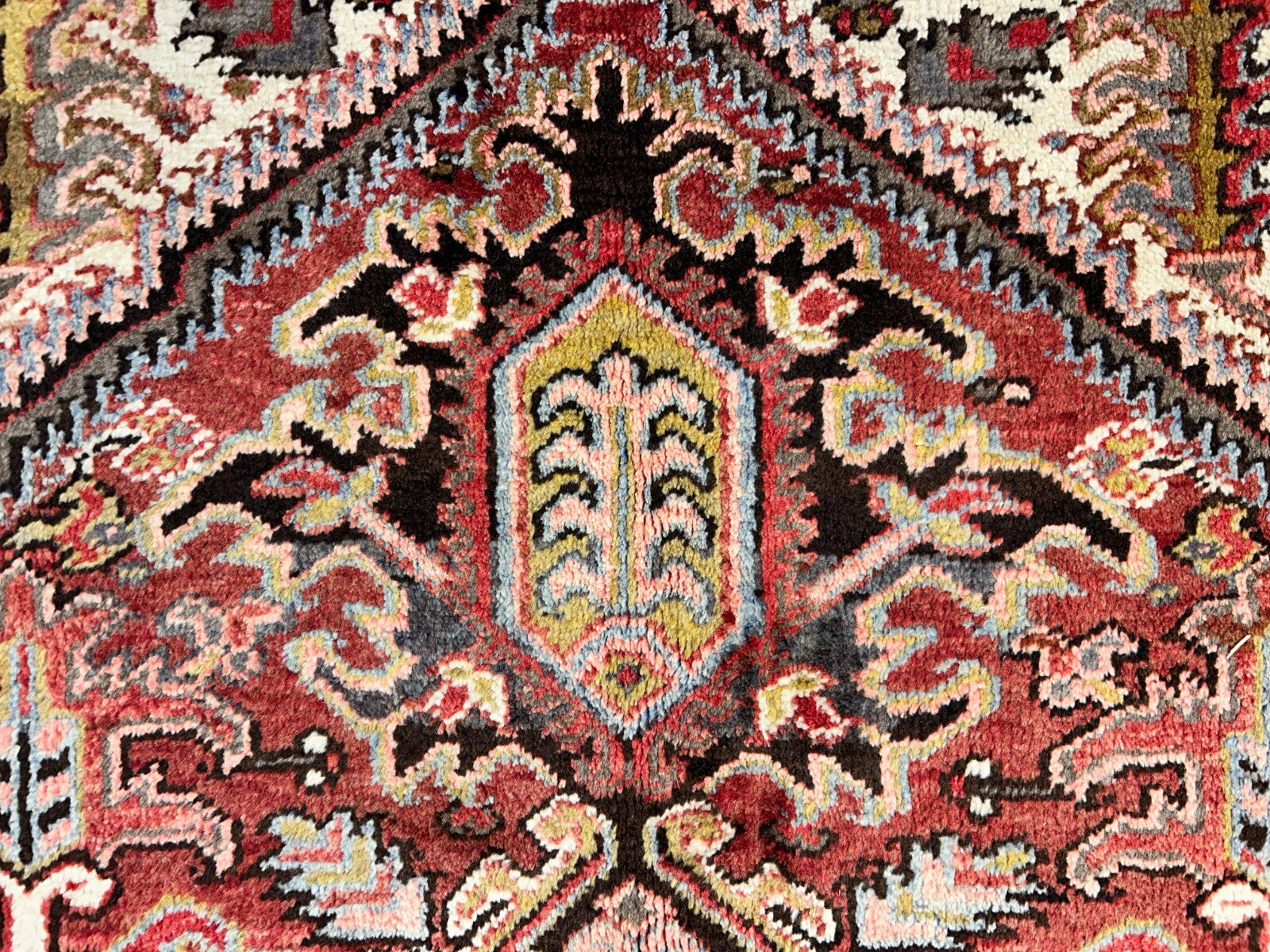 9'x11'9" Hand-Knotted 100% Wool Pile Herize Rug