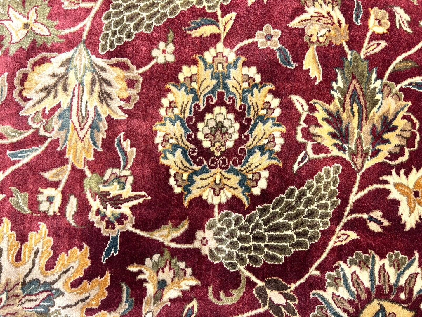 7'x10' Hand-Knotted 100% Wool Pile Agra Carpet - Area Rug