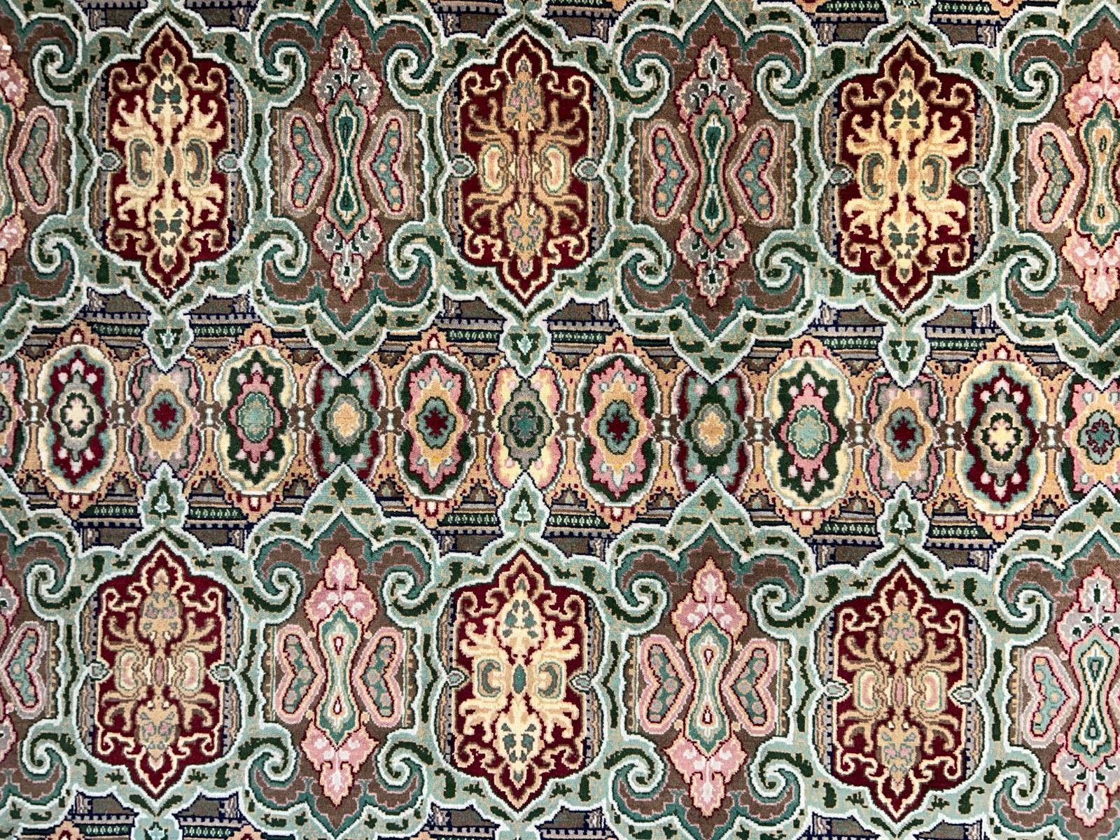 8'10"x11'10" Hand-Knotted 100% Wool Pile Oriental Rug