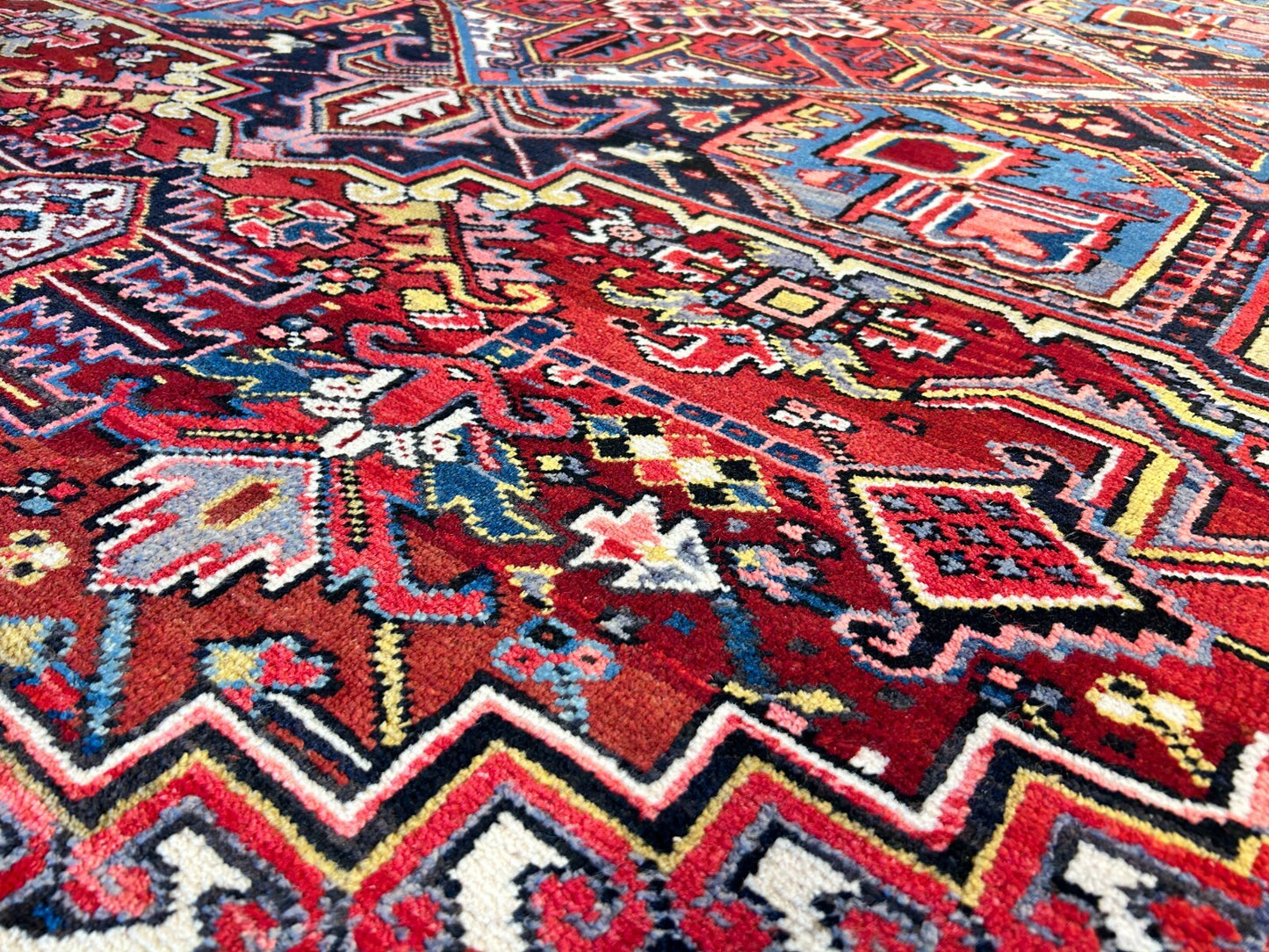 8'10"x12'1" Hand-Knotted 100% Wool Pile Herize Rug