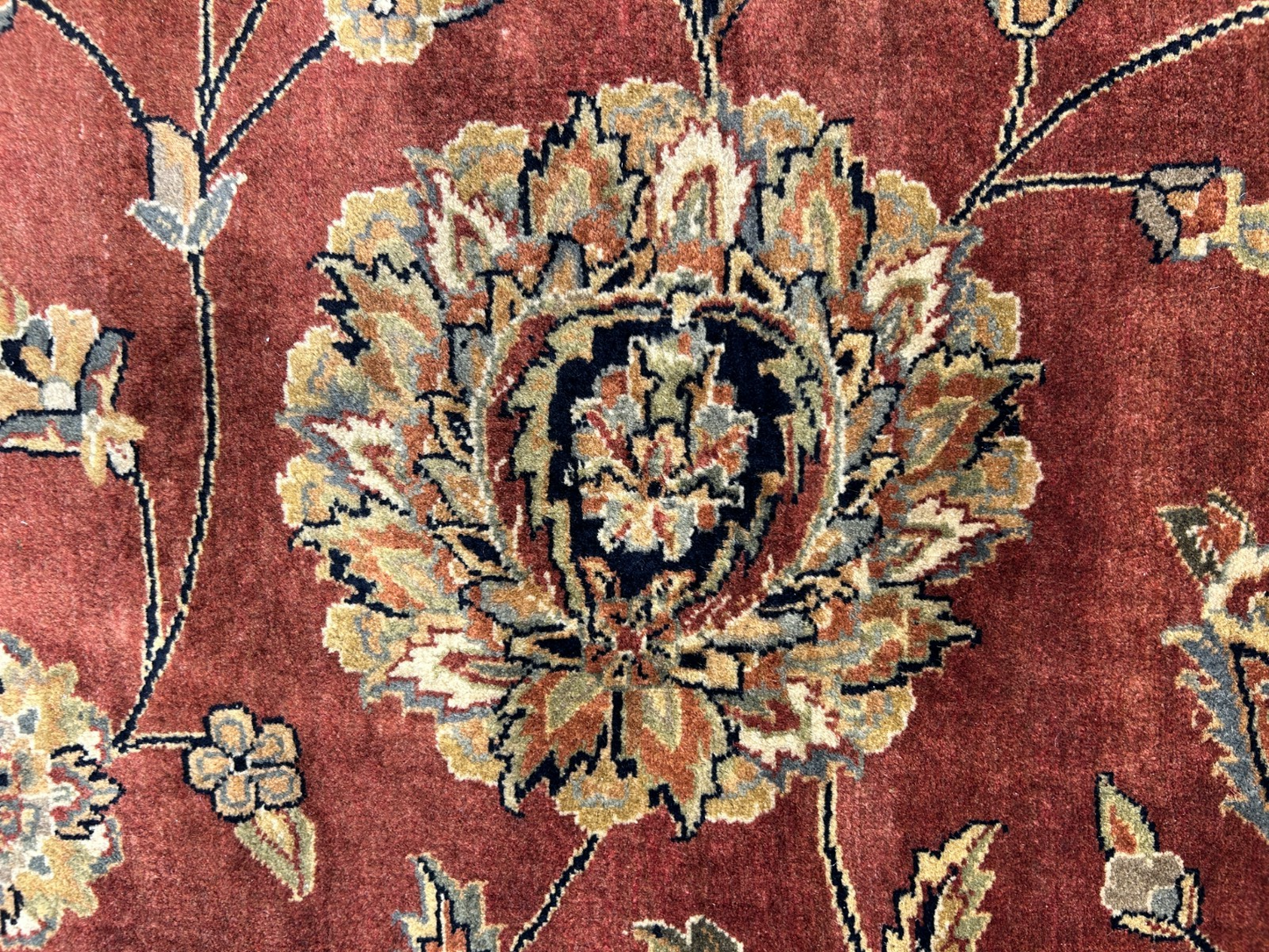 8'10"x12'3" Hand-Knotted 100% Wool Pile Indian Rug