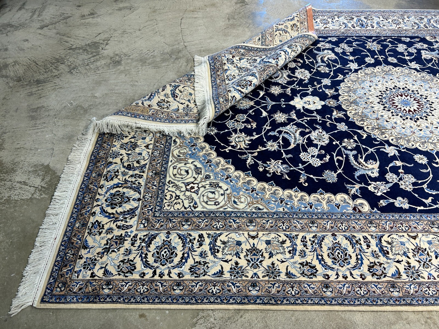 6'9"x9'10" Very Fine Hand-Knotted Wool & Silk Blend Naine Carpet - Area Rug
