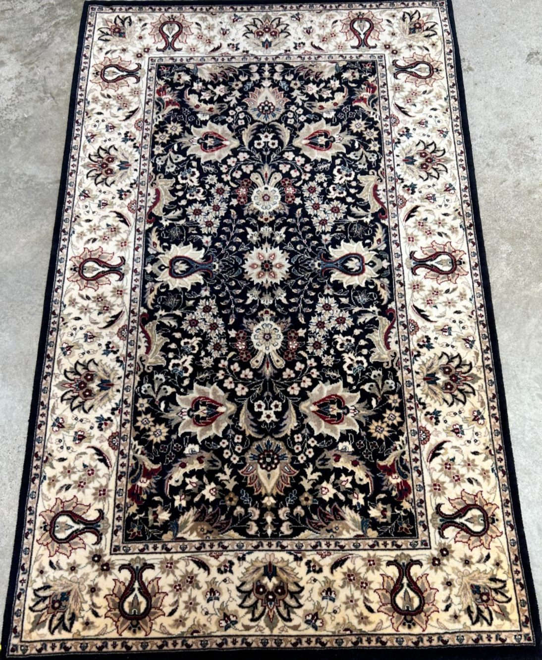 3'1"x5' Hand-Knotted 100% Wool Pile Lahovere Rug