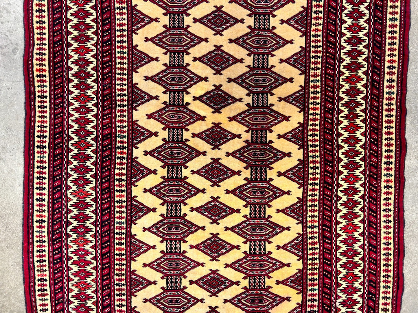2'10"x4'2" Hand-Knotted 100% Wool Pile Bokhara Rug