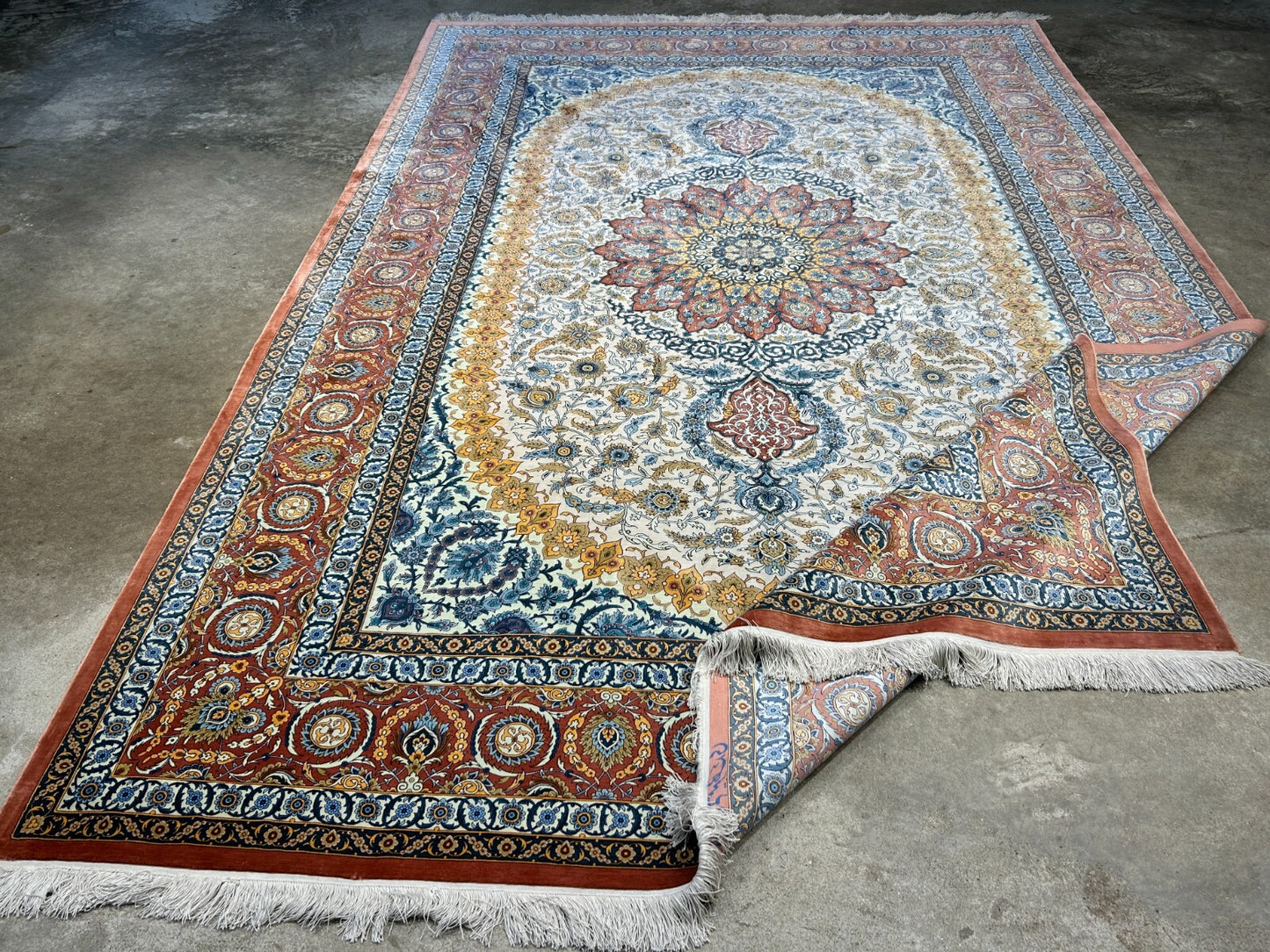 7'3"x10'7" Exquisite Extra-Fine Hand-Knotted 100% Silk Qume Carpet - Area Rug
