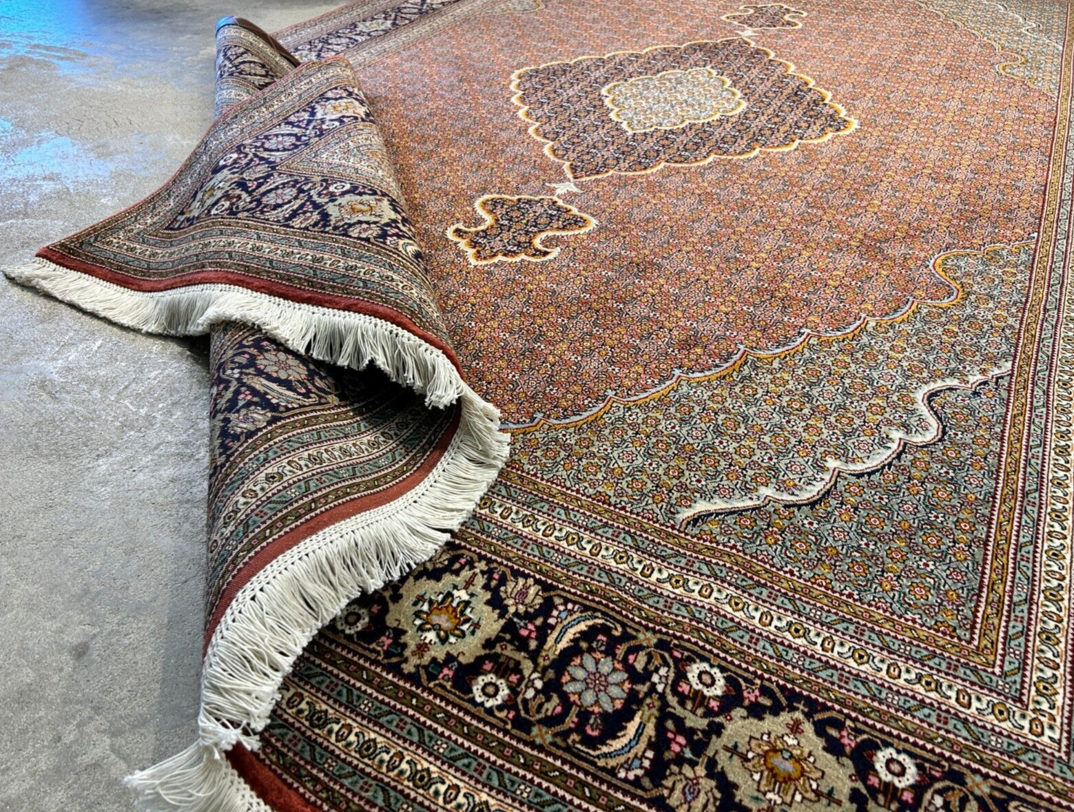 6'8"x10'1" Fine Hand-Knotted Wool & Silk Blend Tabrize Mahi Carpet - Area Rug