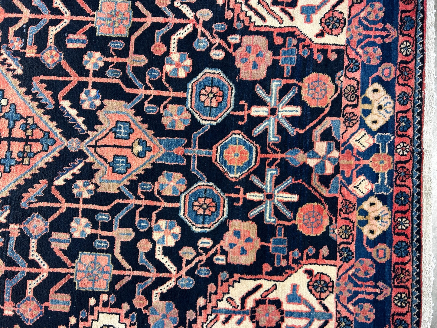 5'2" x 8'3" Hand-Knotted 100% Lamb Wool Pile Nahavande Area Rug