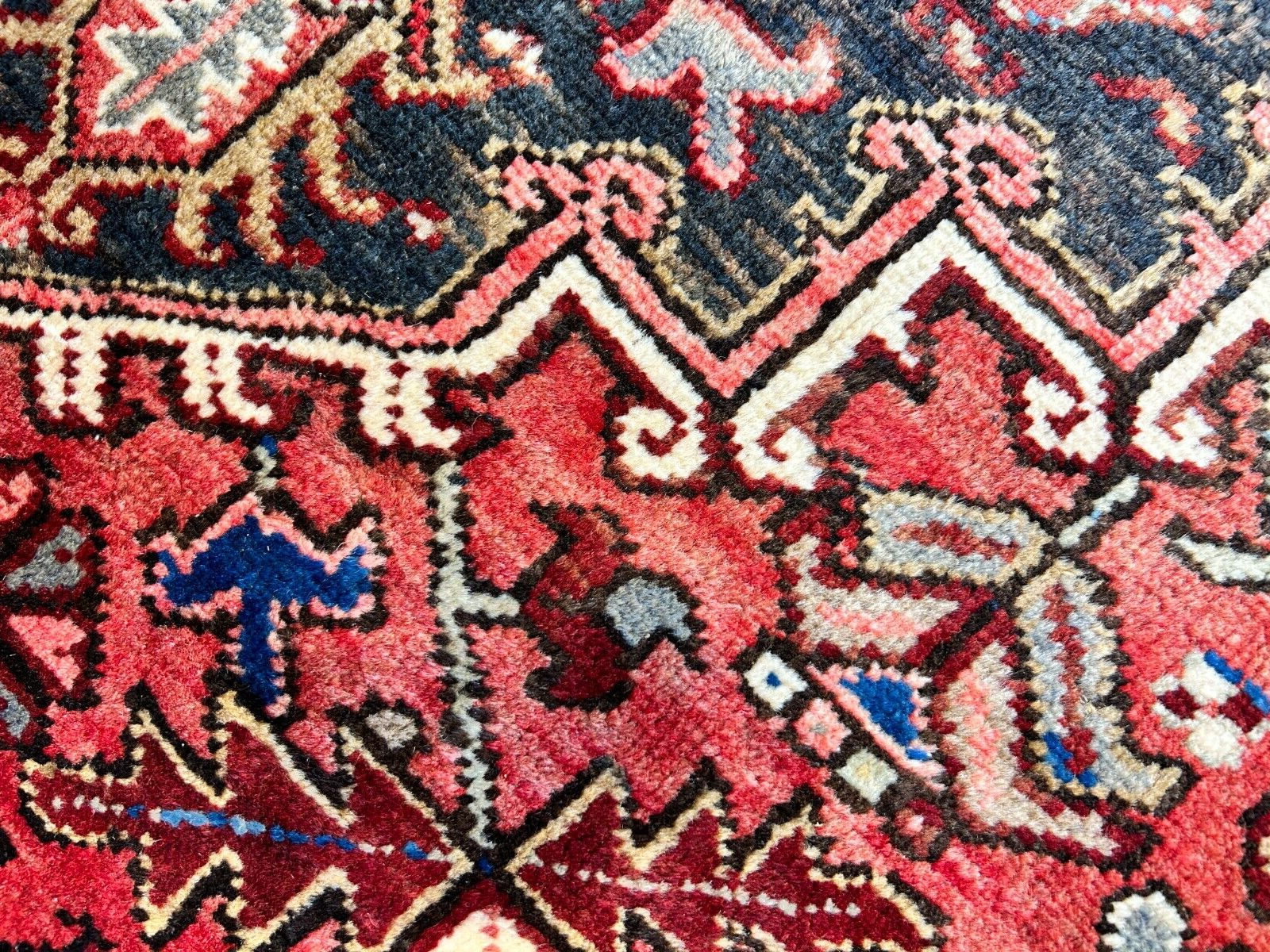 6'7"x9'7" Hand-Knotted 100% Lamb Wool Herize Carpet - Area Rug