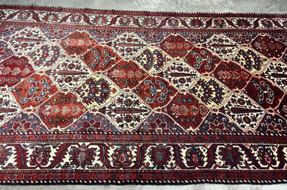 5'3"x9'6" Hand-Knotted 100% Wool Pile Bakhtiarie Carpet - Area Rug