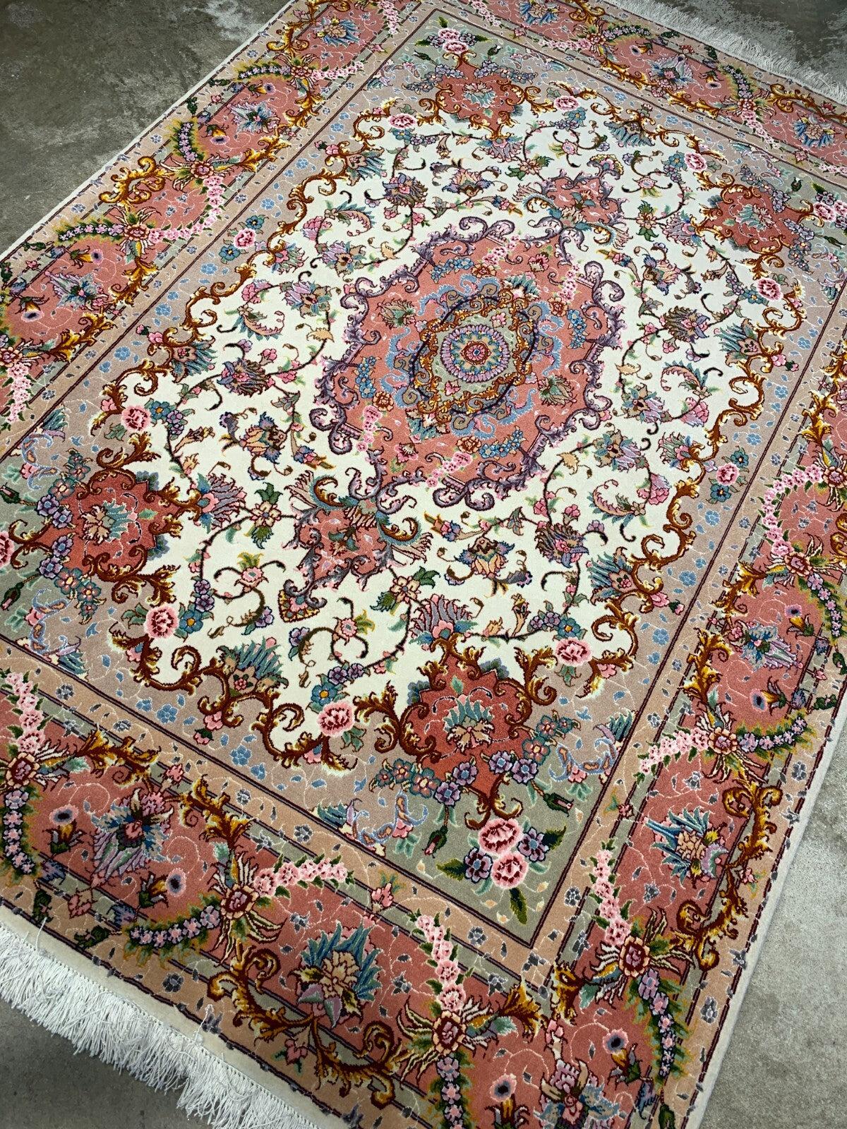 4'11"x6'9" Very Fine Hand-Knotted Wool & Silk Blend Tabrize Rug