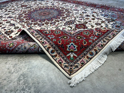 6'9"x9'9" Fine Hand-Knotted Wool & Silk Blend Tabrize Carpet - Area Rug