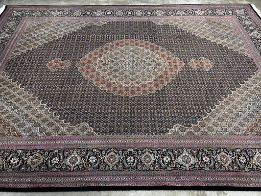 8'2"x11'5" Fine Hand-Knotted Wool & Silk Oriental Rug - Area Carpet