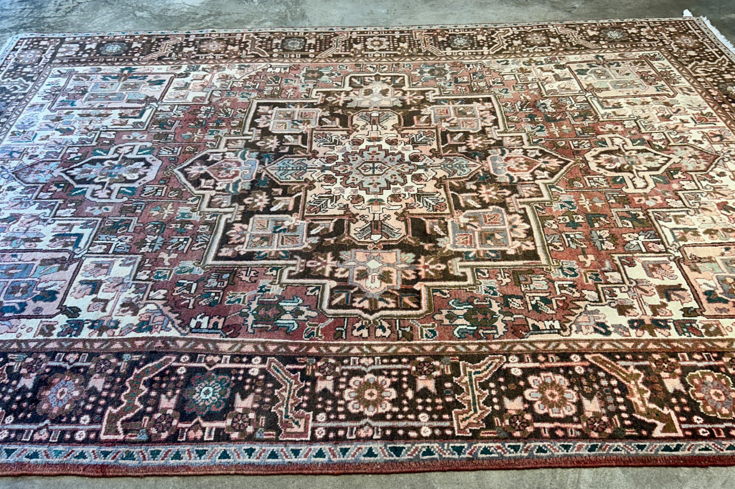 7'5"x11'5" Hand-Knotted 100% Wool Pile Herize Rug