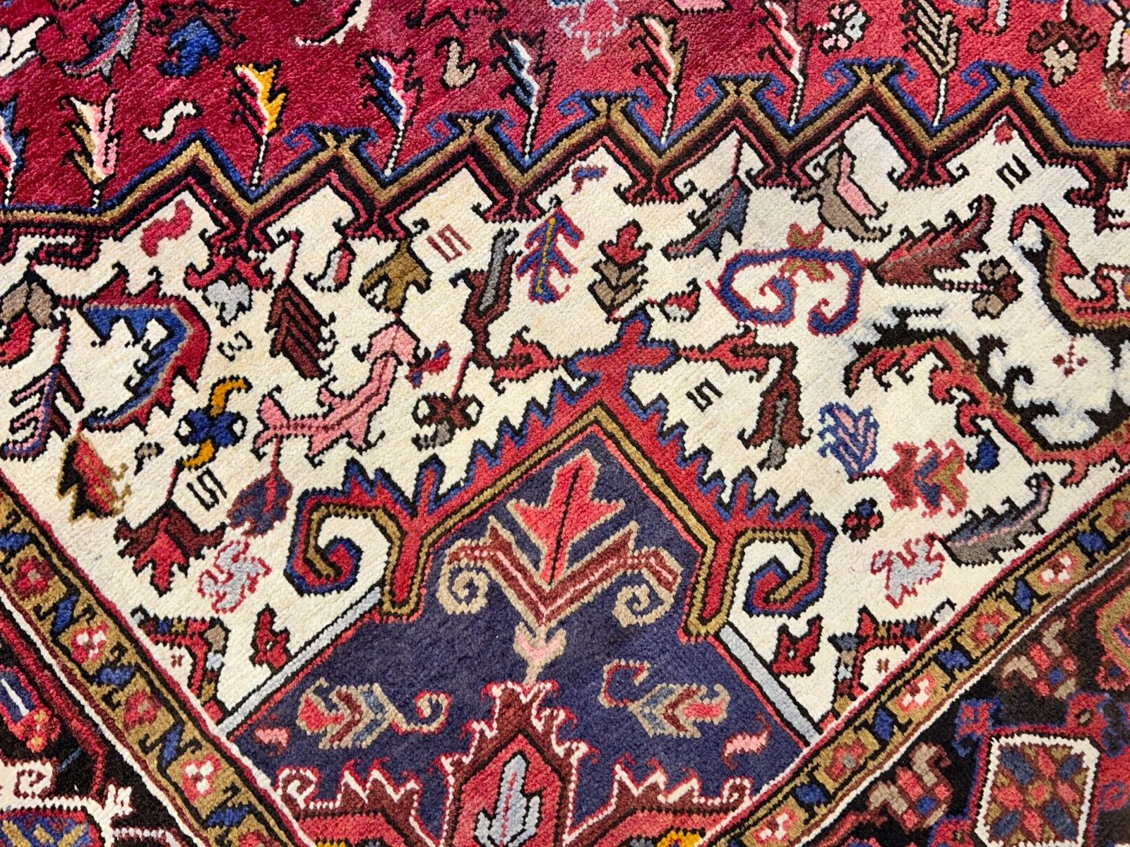 8'3"x11'5" Hand-Knotted 100% Wool Pile Herize Rug