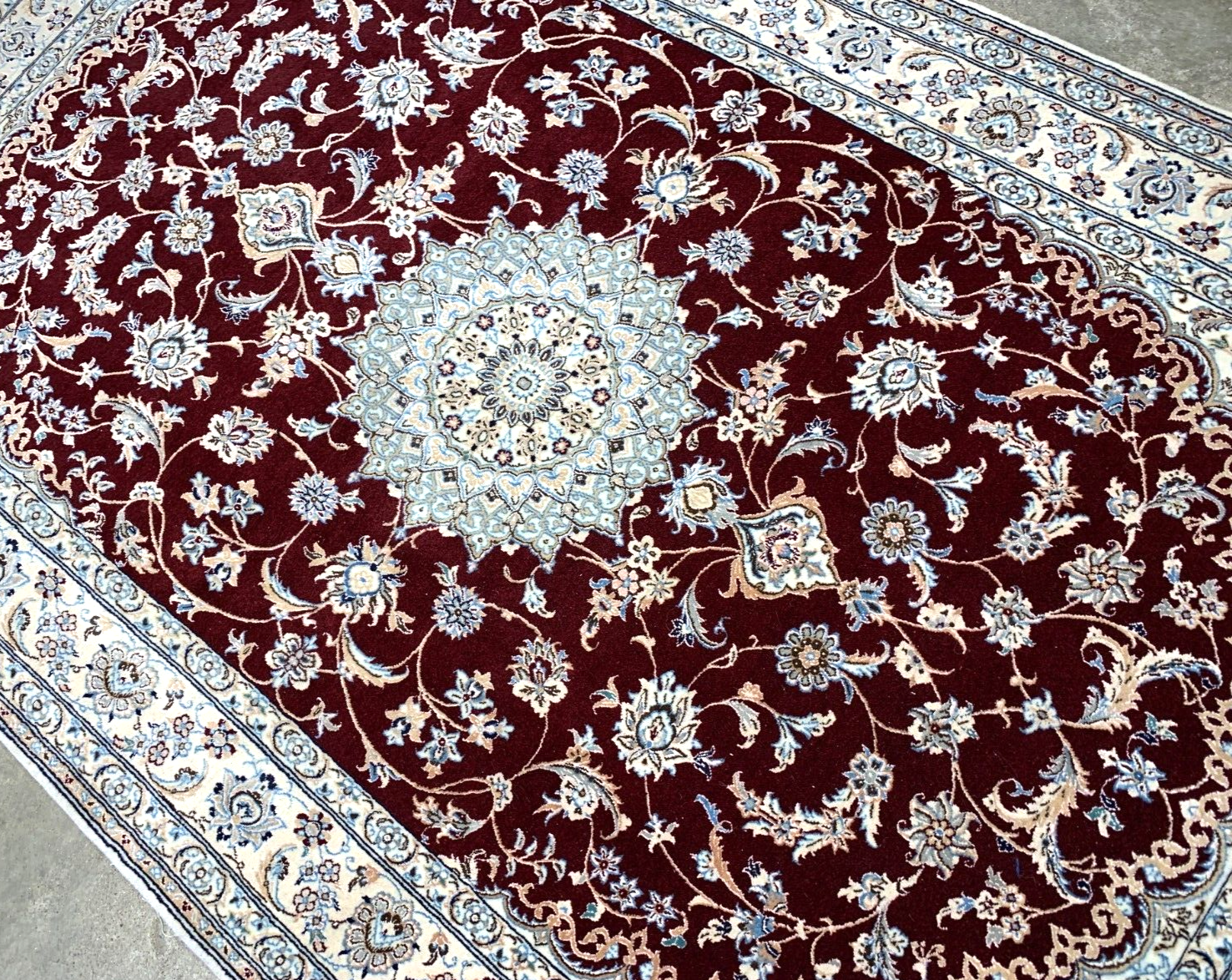 4'1"x6'4" Fine Hand-Knotted Wool & Silk Blend Naine Carpet - Area Rug