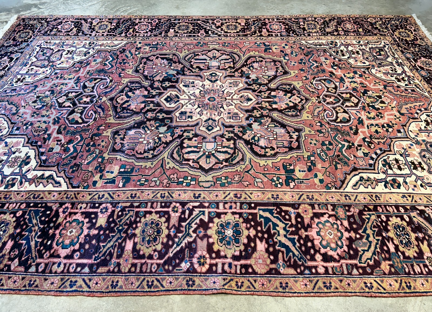 8'x11'3" Hand-Knotted 100% Wool Pile Herize Rug