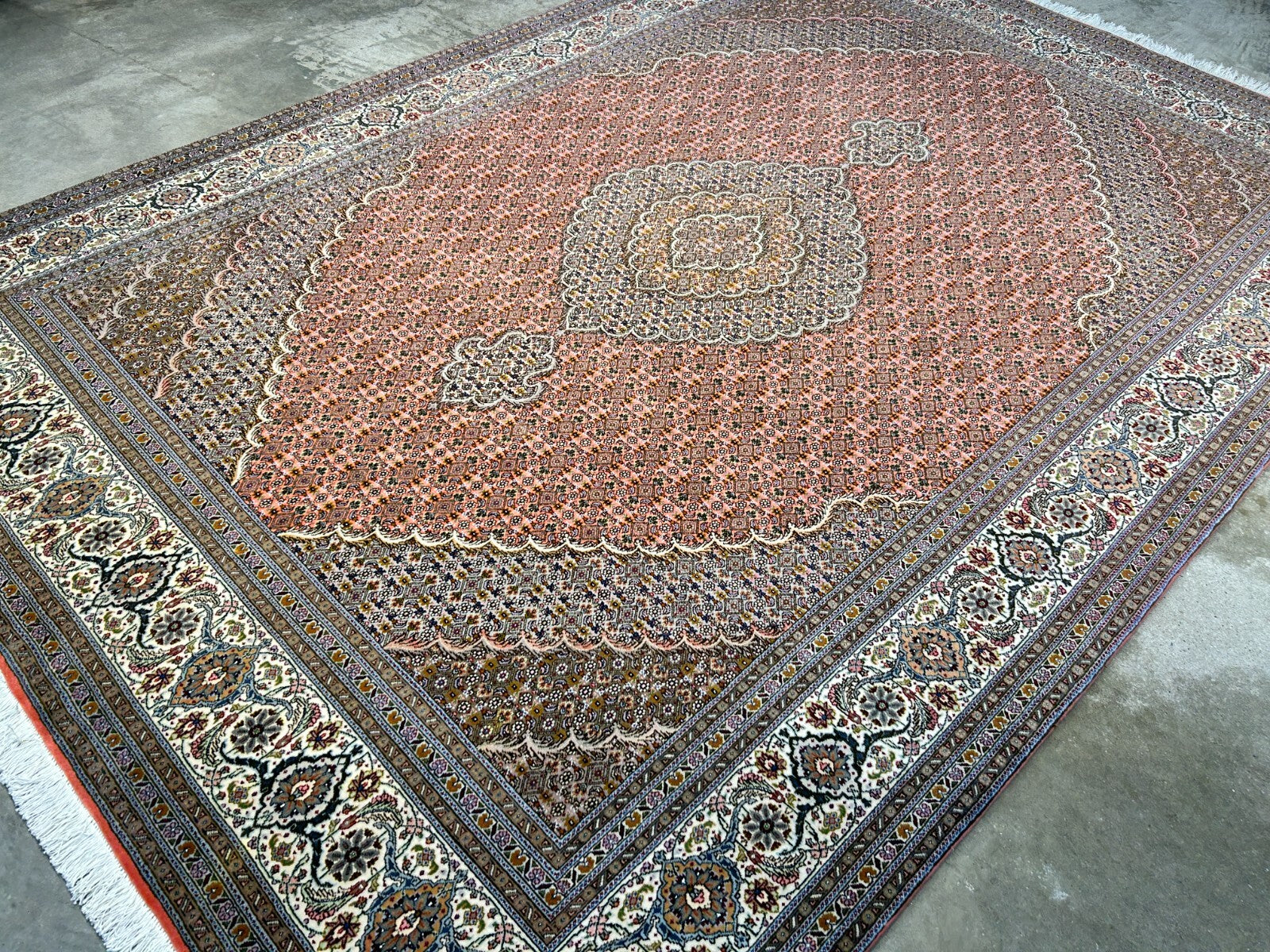 6'10"x10'1" Fine Hand-Knotted Wool & Silk Blend Tabrize Mahi Carpet - Area Rug