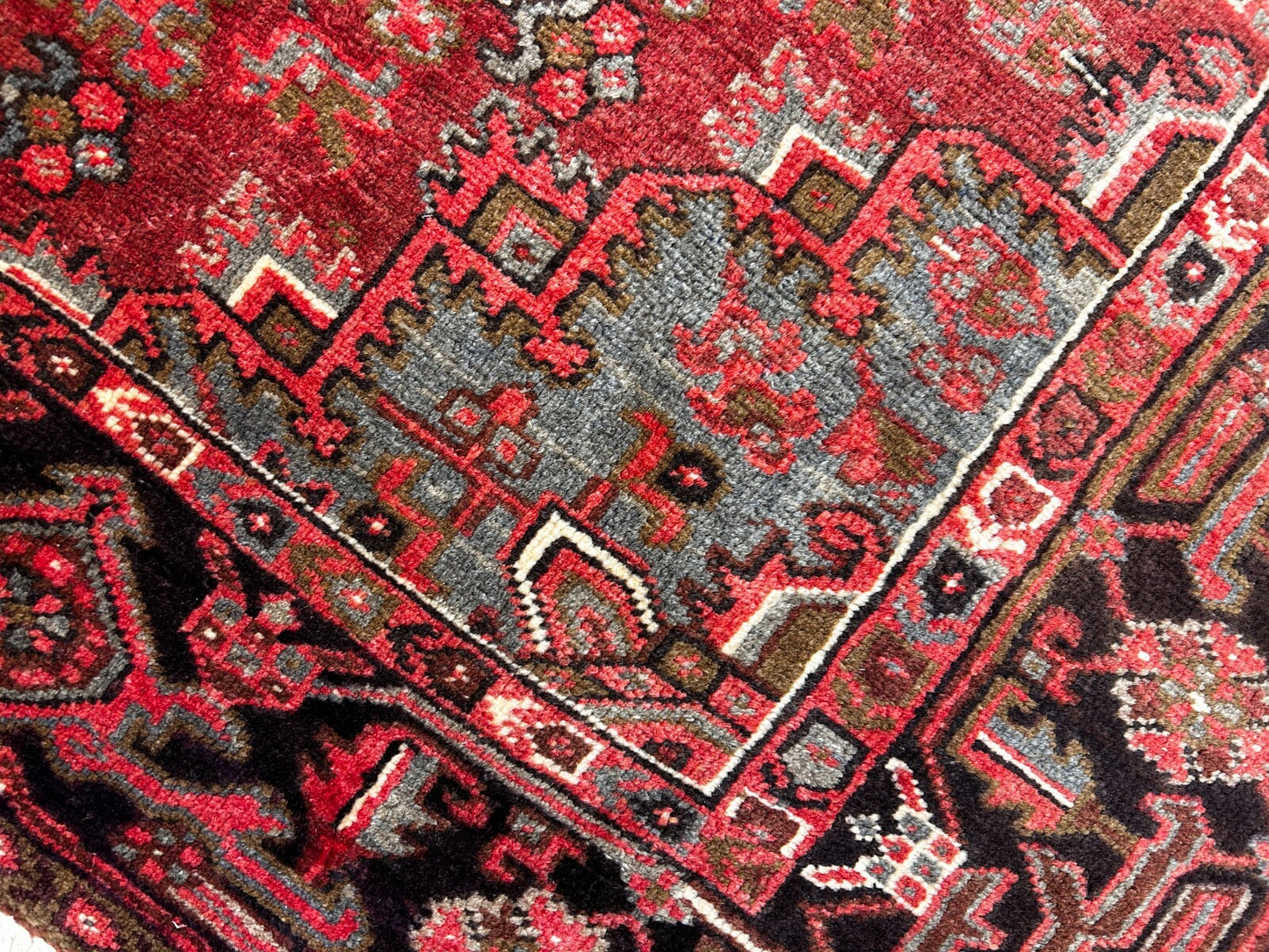 8'3" x 11'0" Hand-Knotted 100% Wool Pile Herize Area Rug - Area Carpet