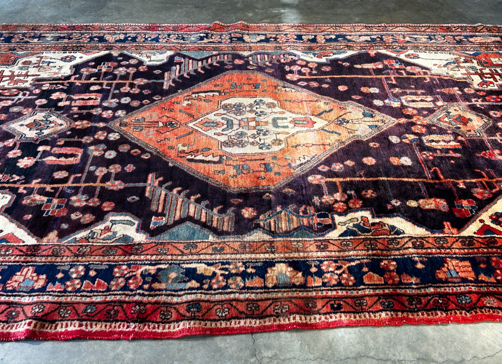 5'7" x 10'9" Hand-Knotted 100% Wool Pile Nahavande Area Rug - Carpet