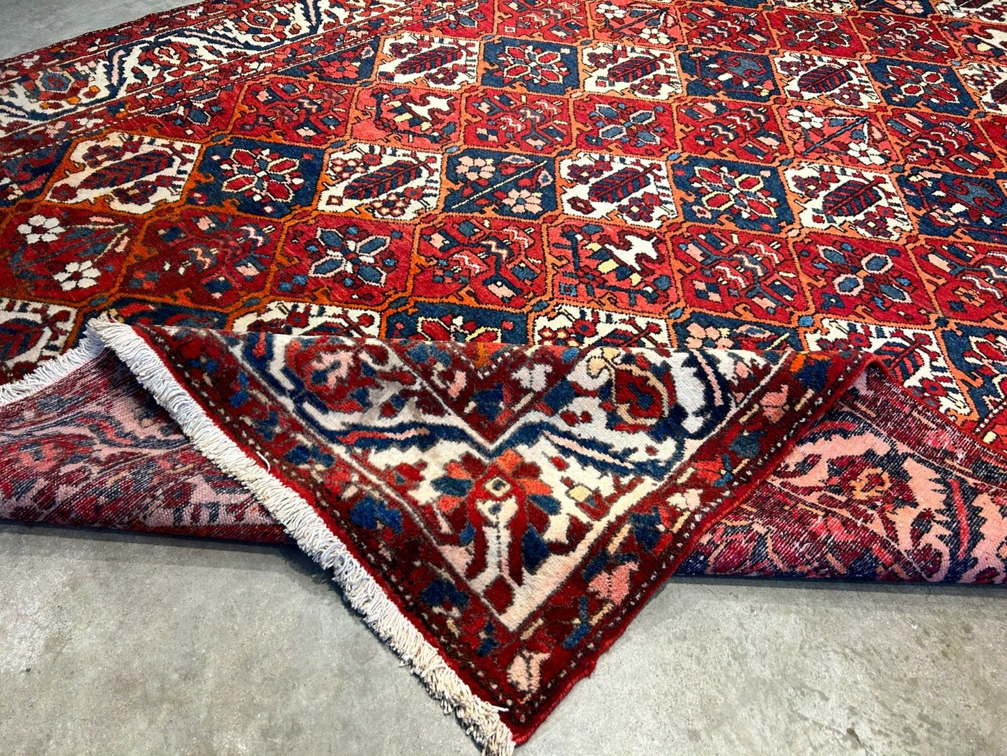 7'0"x9'11" Hand-Knotted 100% Lamb Wool Bakhtiarie Carpet - Area Rug