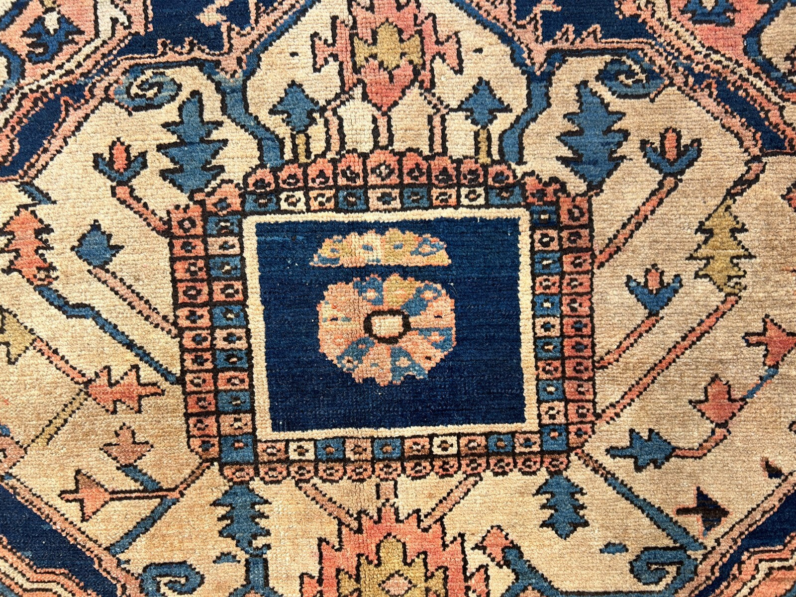 Collector Item - 9'8"x11'10 Antique Fine Wool Herize Serapy Hand-Knotted Rug