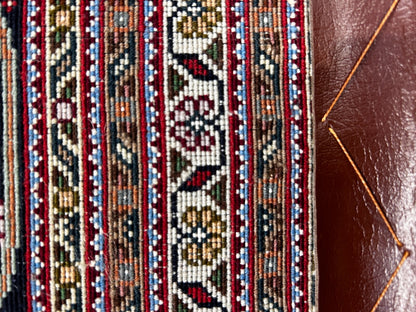 8'2"x11'5" Fine Hand-Knotted Wool & Silk Oriental Rug - Area Carpet