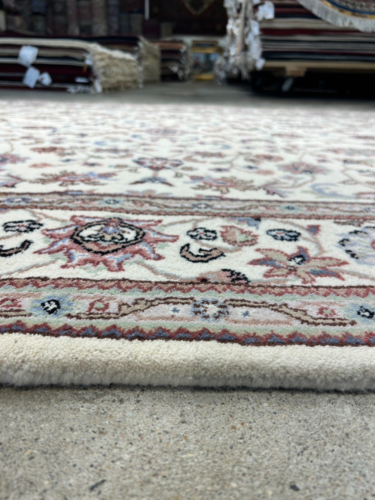 6'x9' Hand-Knotted 100% Wool Carpet - Kashane Design Area Rug