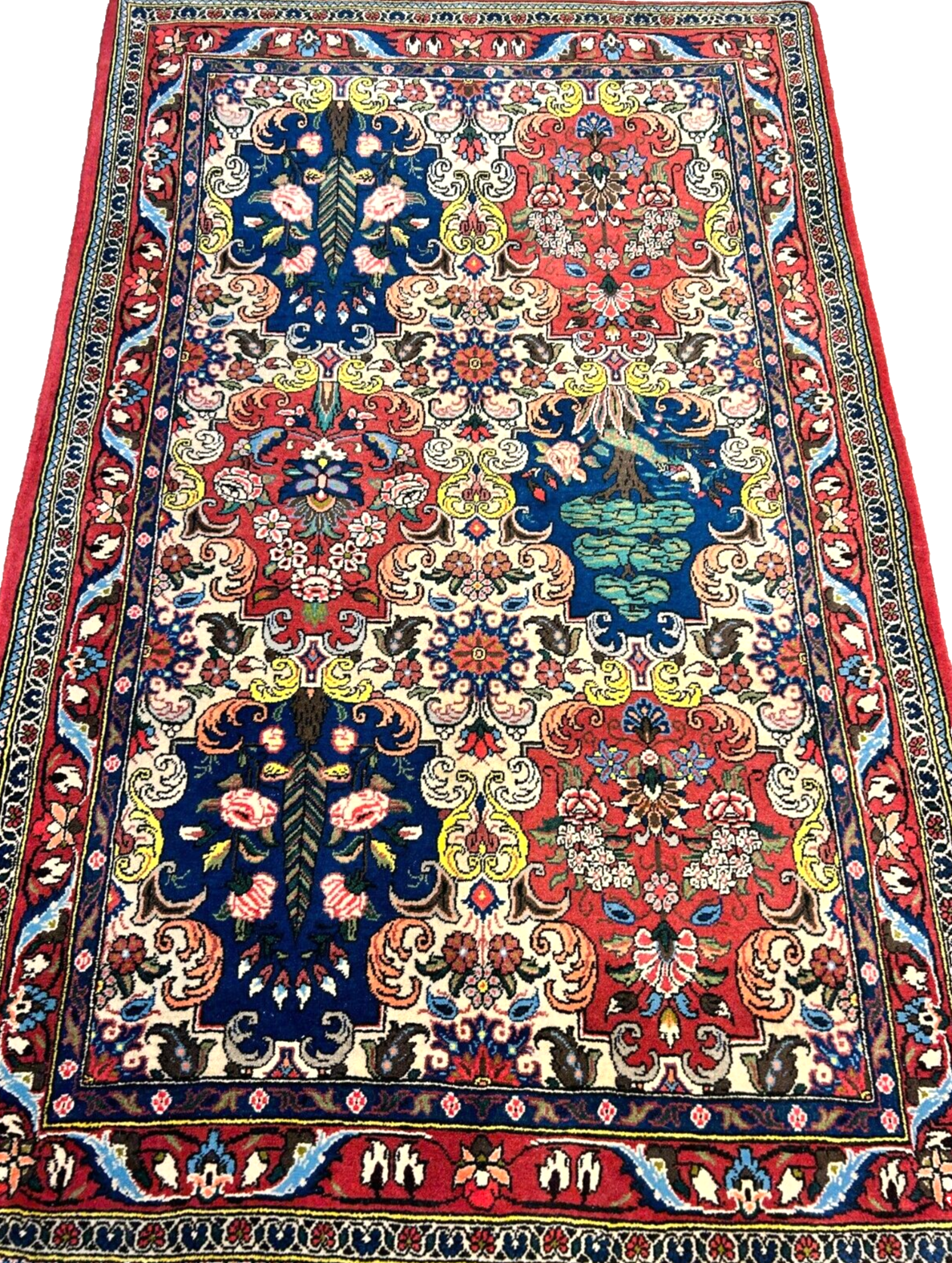 3'5"x5'2" Hand-Knotted 100% Lamb Wool Bakhtiarie Carpet - Area Rug