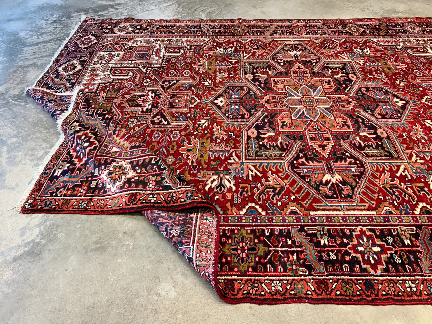 7'10"x11'4" Hand-Knotted 100% Wool Pile Herize Rug