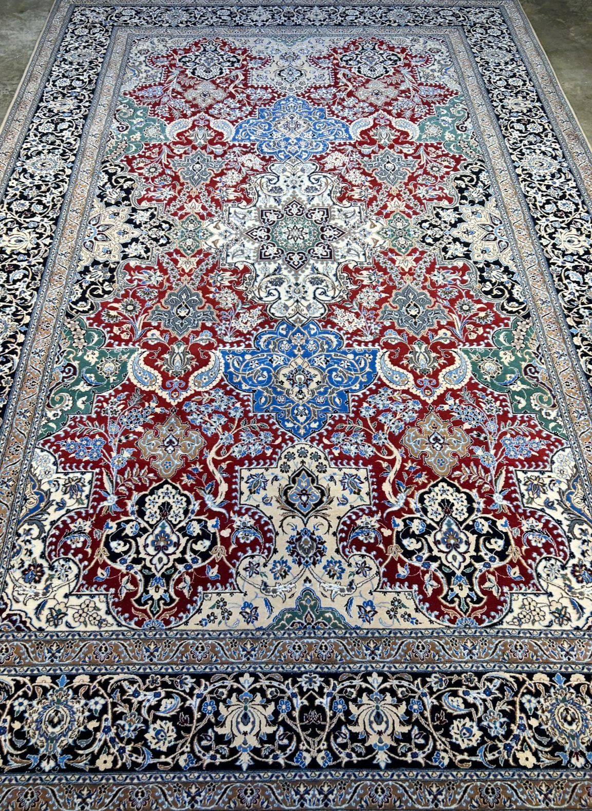 6'8"x10' Very Fine Hand-Knotted Wool & Silk Naine Rug - Area Carpet