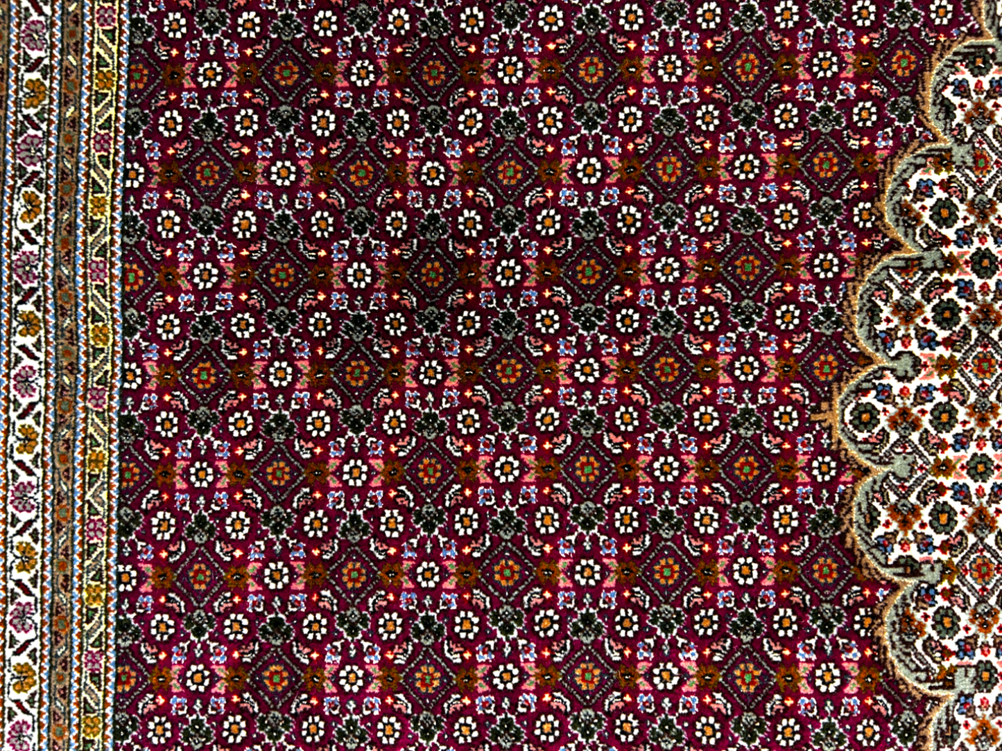 8'2"x11'10" Fine Hand-Knotted Silk & Wool Tabrize Fish Style Rug