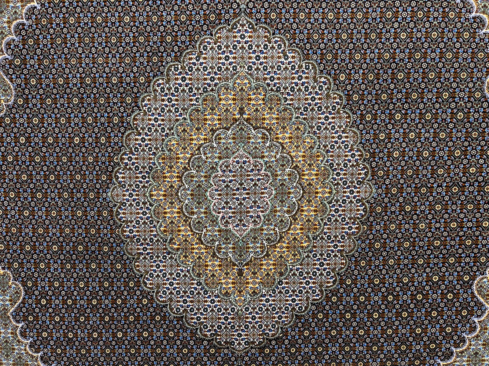 8'3"x11'6" Fine Hand-Knotted Wool & Silk Oriental Rug - Area Carpet