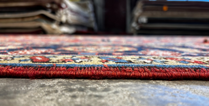 Collector Item - 8'x11'4" Antique Fine Lamb Wool Hand-knotted Serapie Rug