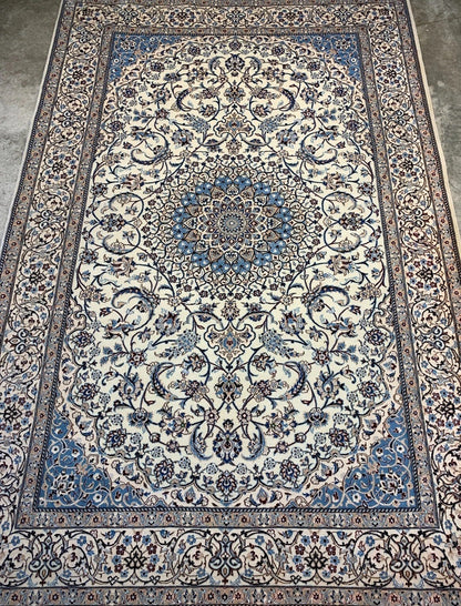 4'2"x6'7" Fine Hand-Knotted Wool & Silk Blend Naine Carpet - Area Rug