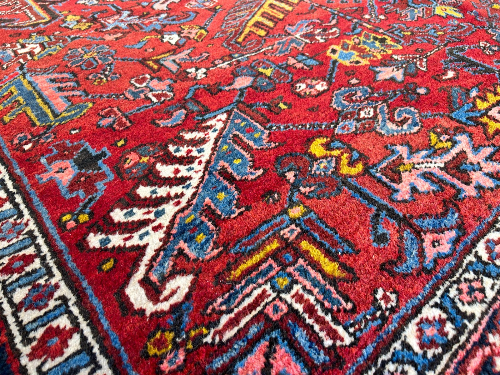 8'2"x10'11" Collector Antique 100% Wool Pile Herize Rug