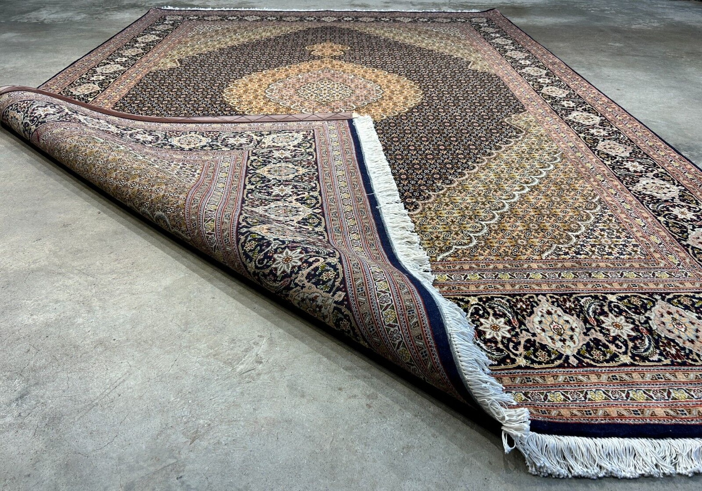 6'7"x9'9" Fine Hand-Knotted Wool & Silk Oriental Tabrize Rug - Area Carpet