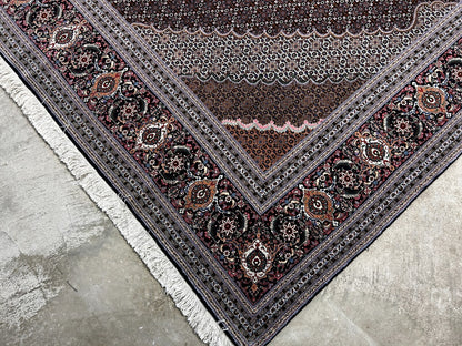8'3"x11'5" Fine Hand-Knotted Wool & Silk Oriental Rug - Area Carpet