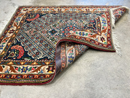 3'5"x5'2" Hand-Knotted 100% Lamb Wool Bakhtiarie Area Rug