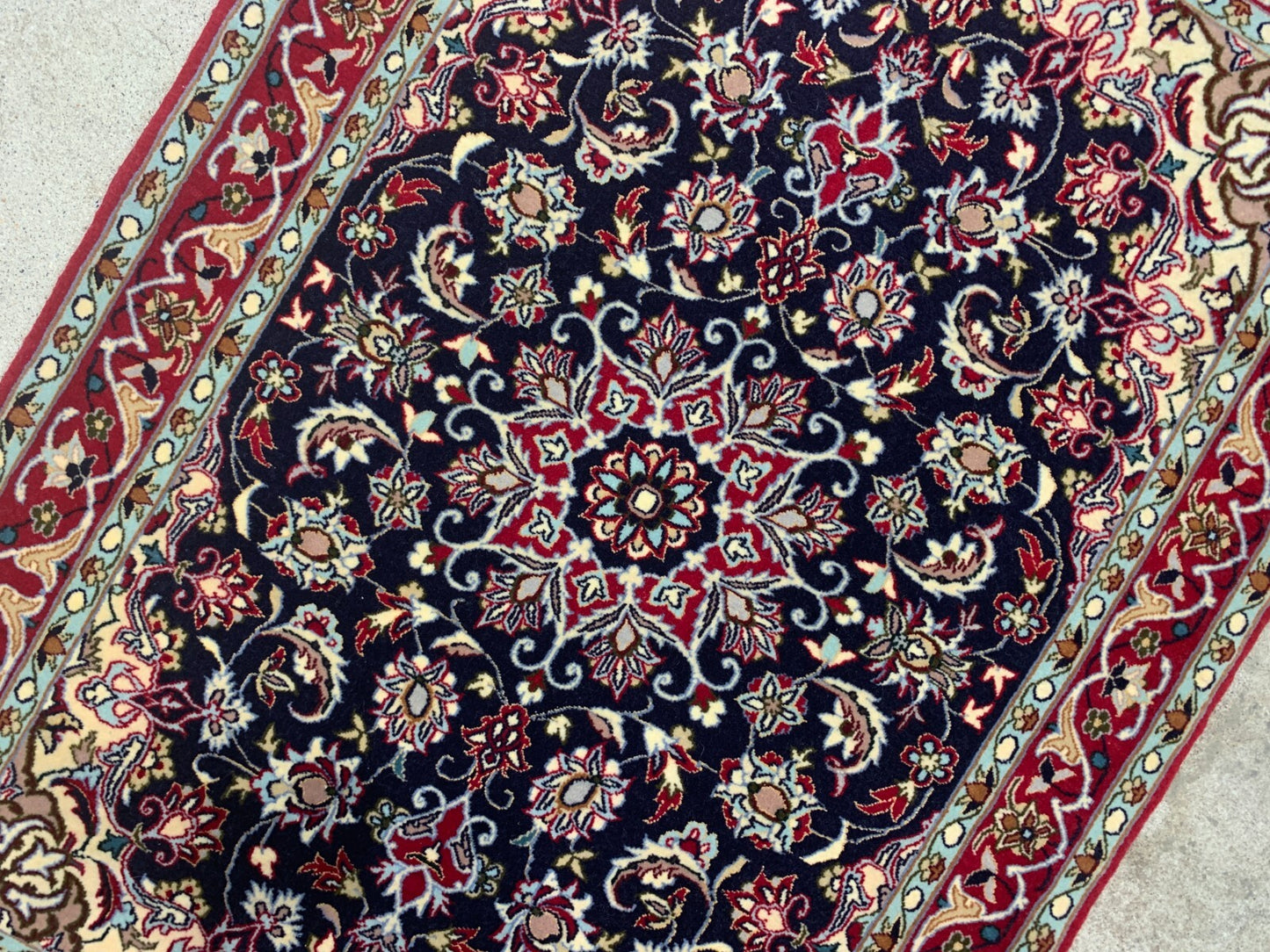2'4"x3'5" Very Fine Hand-Knotted Wool & Silk Isfahane Rug - Area Carpet