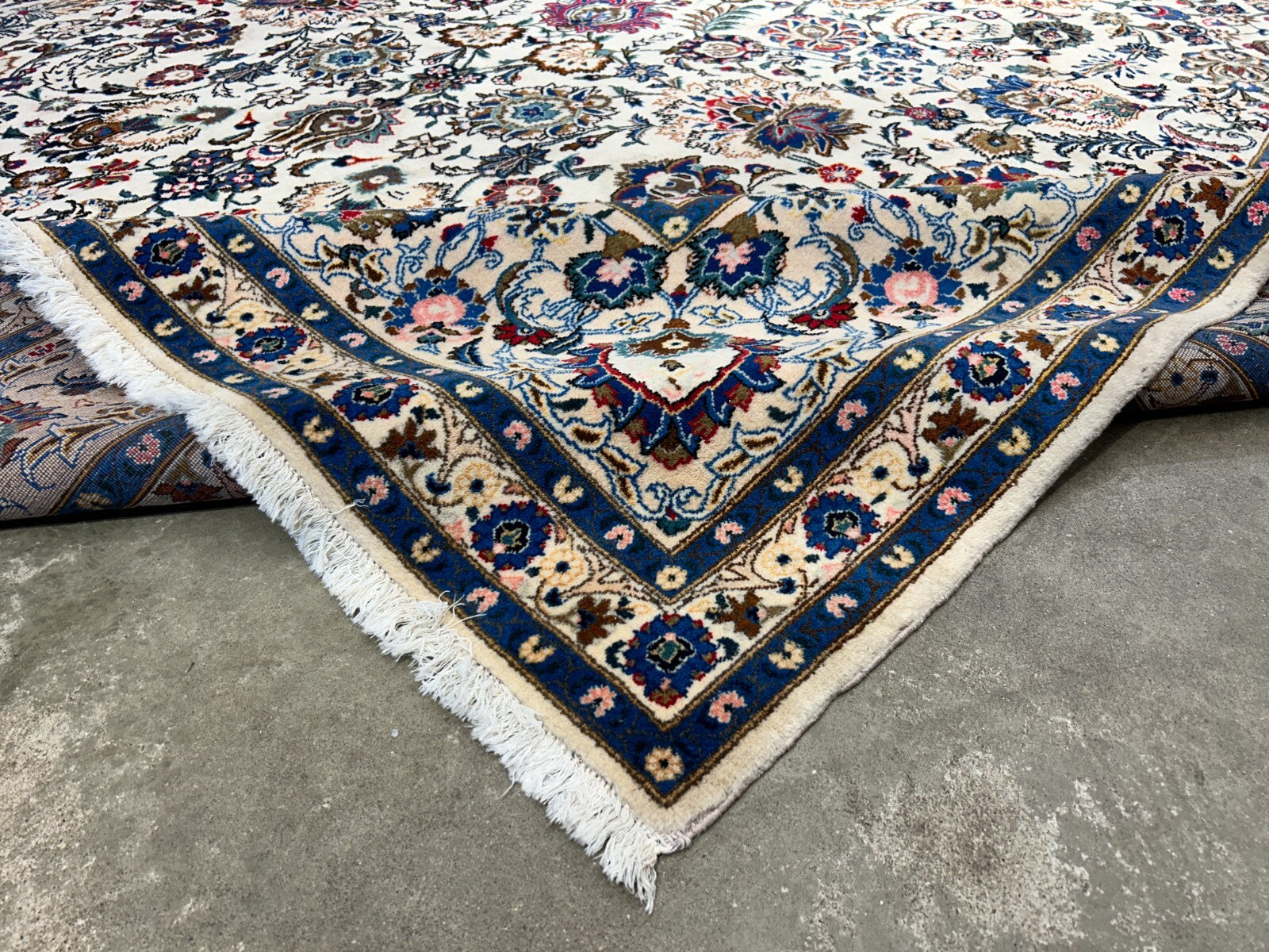 10'5"x13'8" Hand-Knotted 100% Wool Pile All-over Kashane Rug