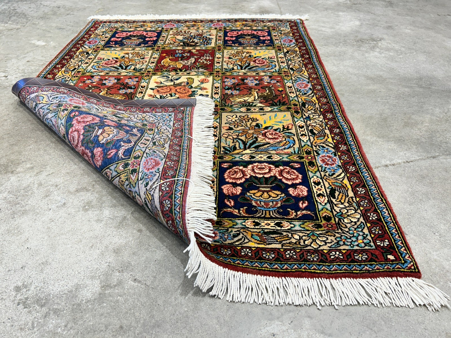 3'5"x5'2" Hand-Knotted 100% Lamb Wool Bakhtiarie Carpet - Area Rug