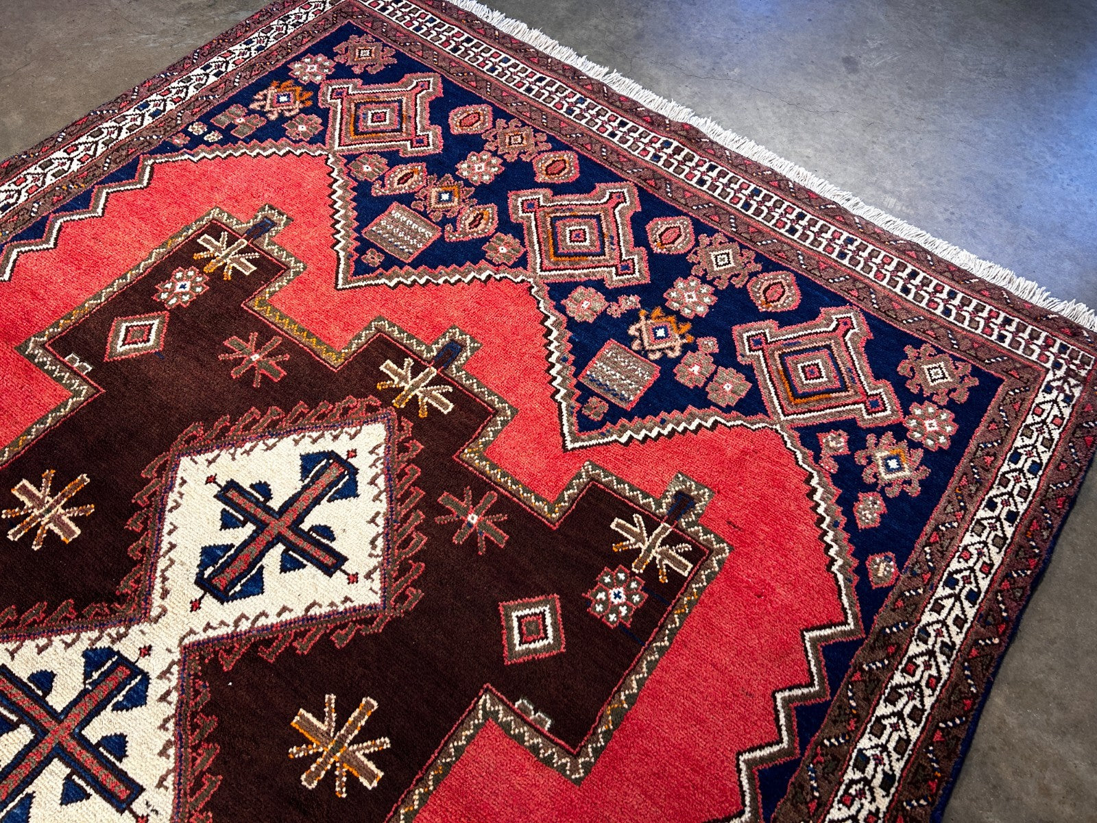 5'6" x 7'9" Hand-Knotted 100% Wool Hamadane Area Rug