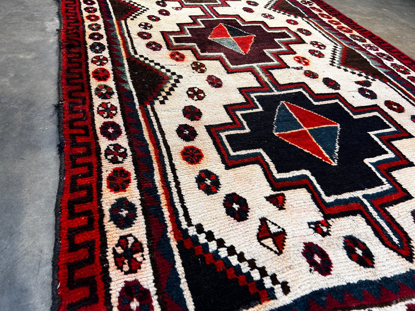 4'3" x 6'7" Hand-Knotted 100% Wool Pile Hamadane Area Rug - Carpet